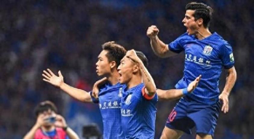 关于转会期德甲焦点战，斯图加特官宣签约，态度坚定，细节决定成败的信息